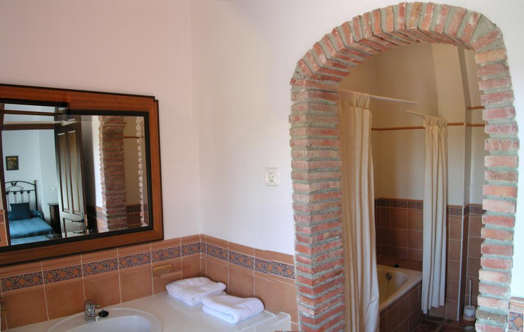 Casa Rural Pena Falcon Torrejón el Rubio Esterno foto