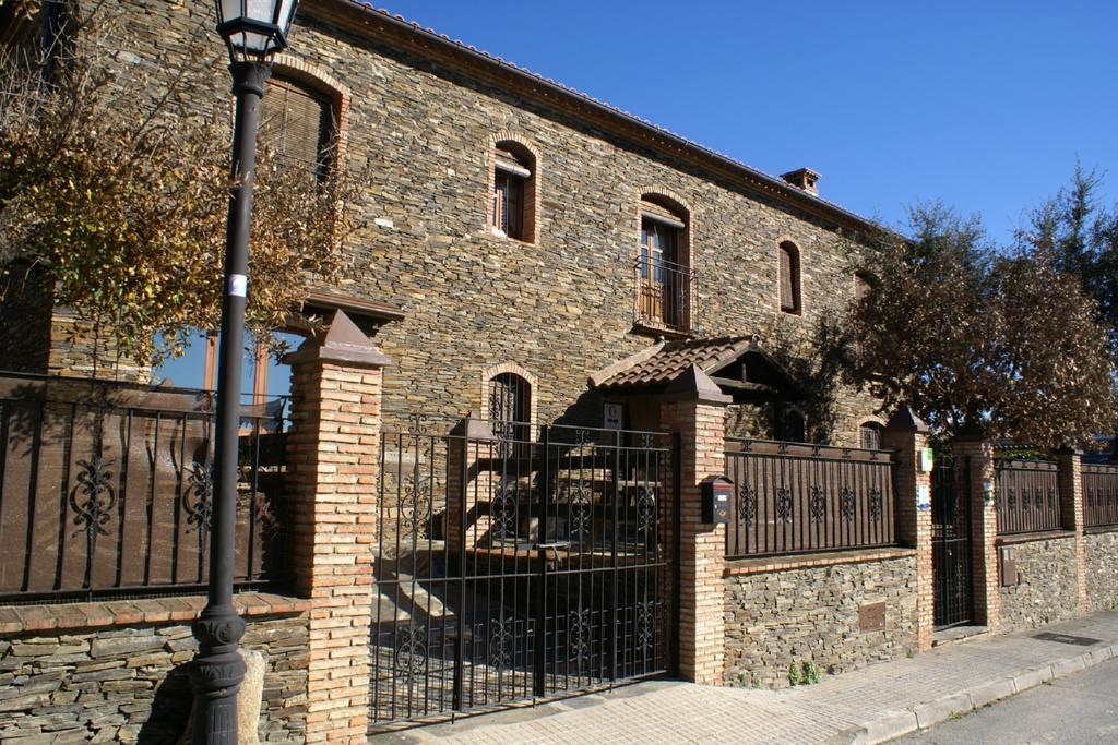Casa Rural Pena Falcon Torrejón el Rubio Esterno foto