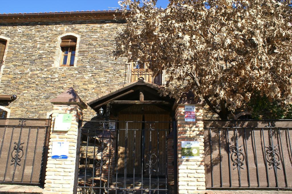 Casa Rural Pena Falcon Torrejón el Rubio Esterno foto