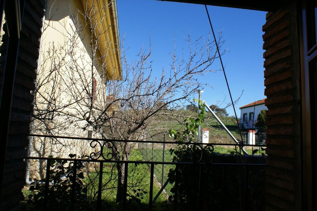 Casa Rural Pena Falcon Torrejón el Rubio Esterno foto