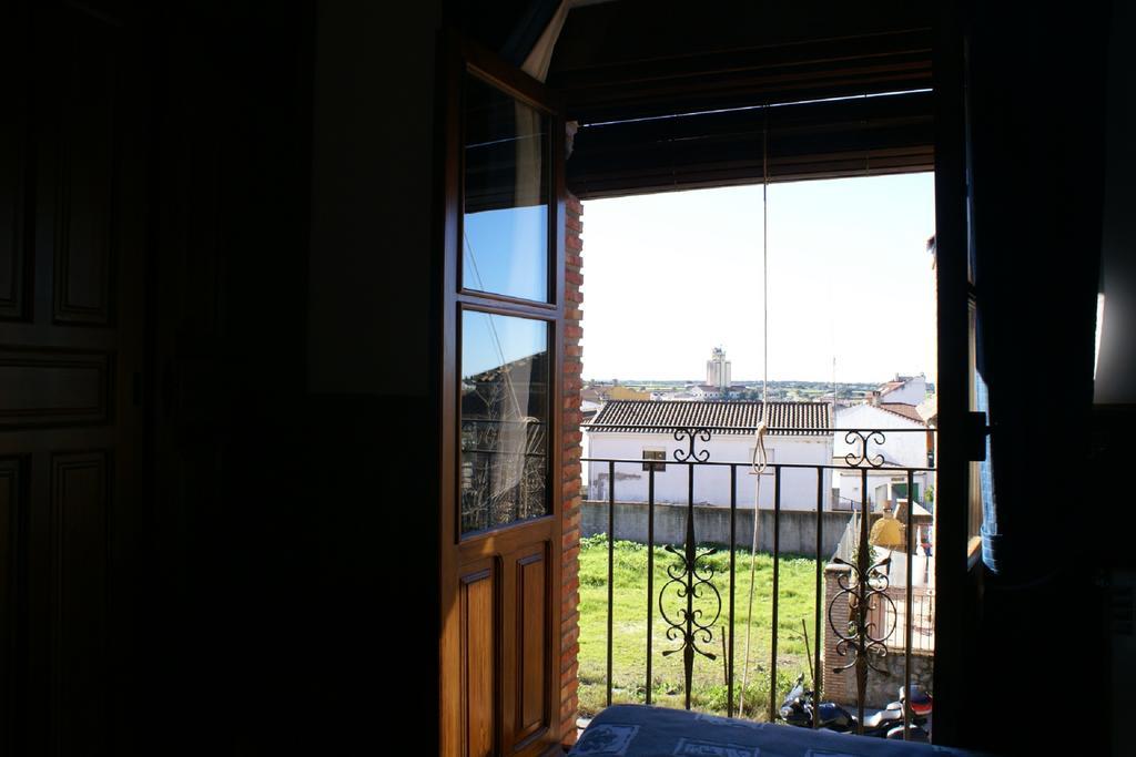 Casa Rural Pena Falcon Torrejón el Rubio Esterno foto