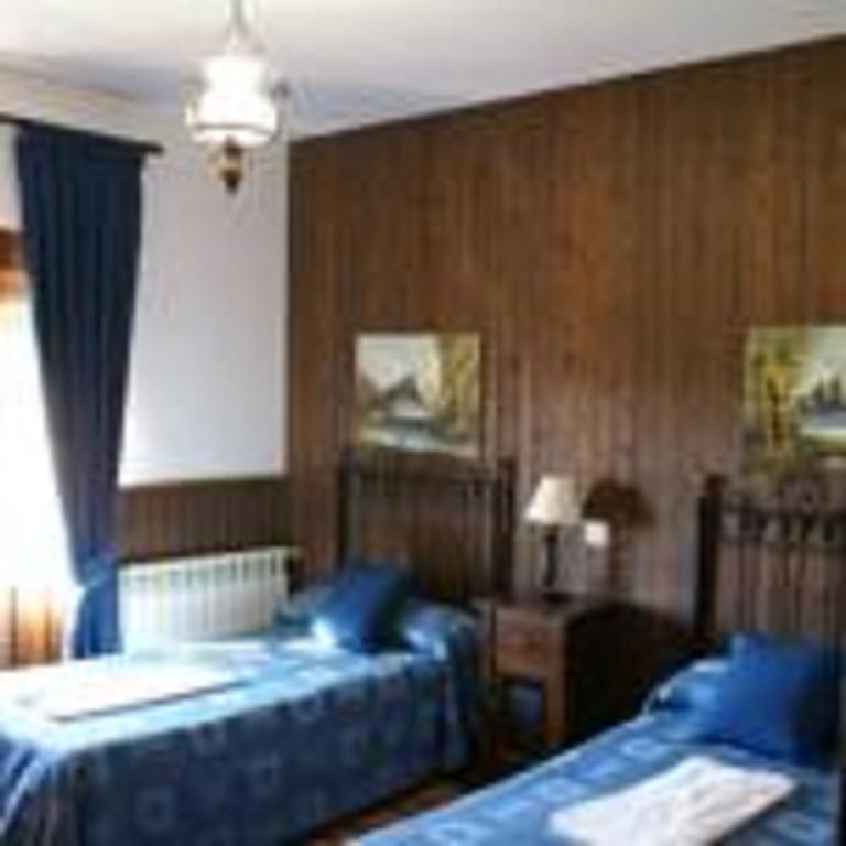 Casa Rural Pena Falcon Torrejón el Rubio Esterno foto