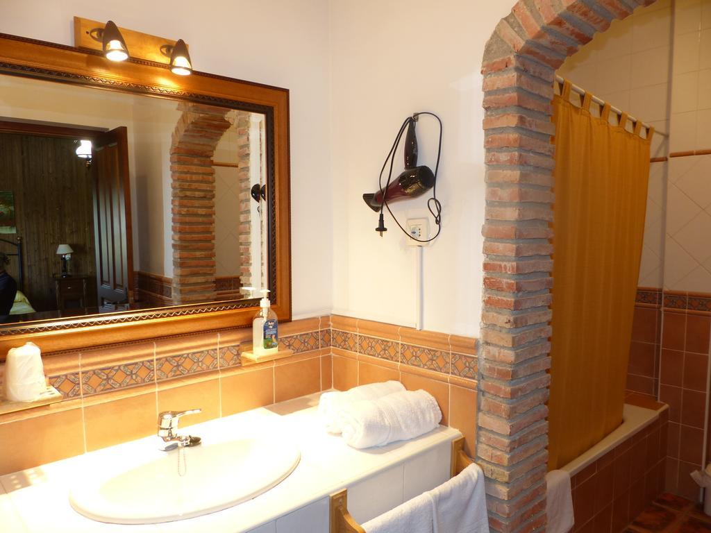 Casa Rural Pena Falcon Torrejón el Rubio Esterno foto