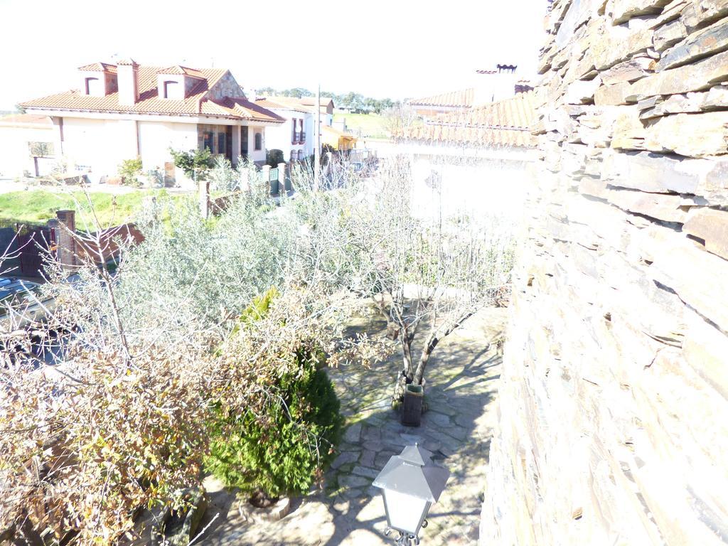 Casa Rural Pena Falcon Torrejón el Rubio Esterno foto