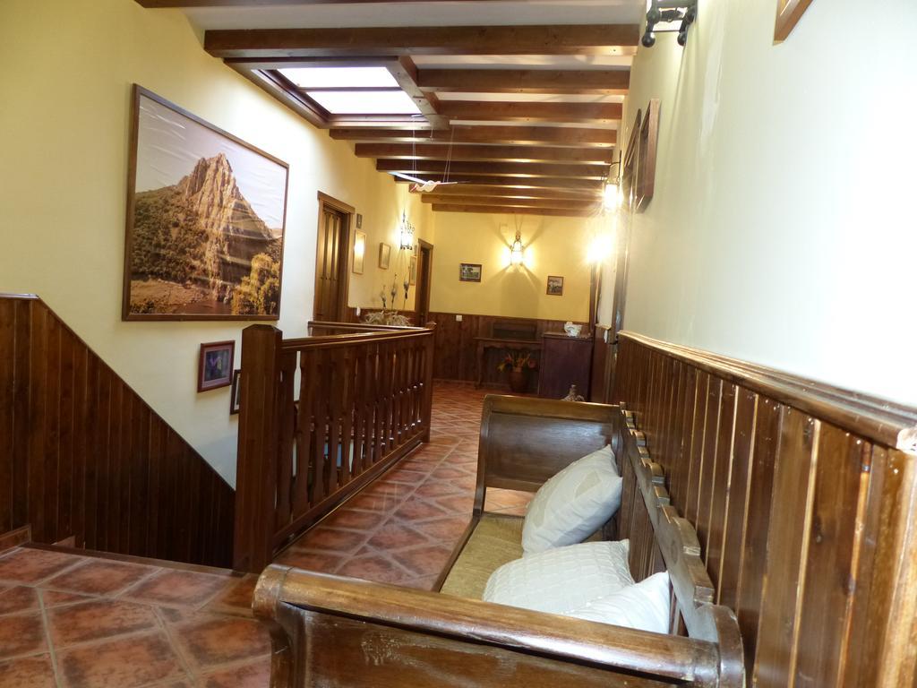 Casa Rural Pena Falcon Torrejón el Rubio Esterno foto