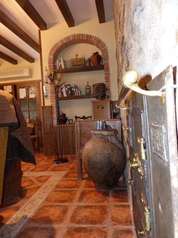 Casa Rural Pena Falcon Torrejón el Rubio Esterno foto