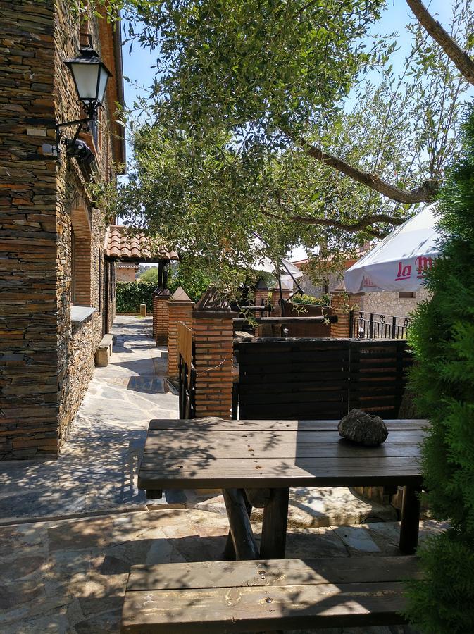Casa Rural Pena Falcon Torrejón el Rubio Esterno foto