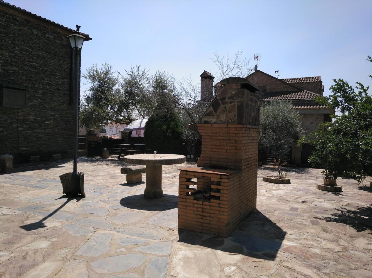 Casa Rural Pena Falcon Torrejón el Rubio Esterno foto