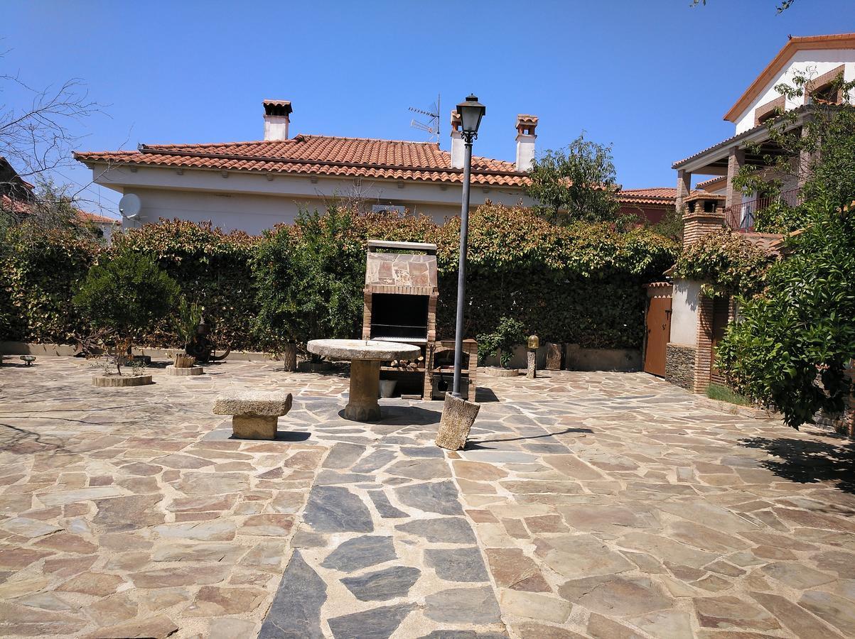 Casa Rural Pena Falcon Torrejón el Rubio Esterno foto